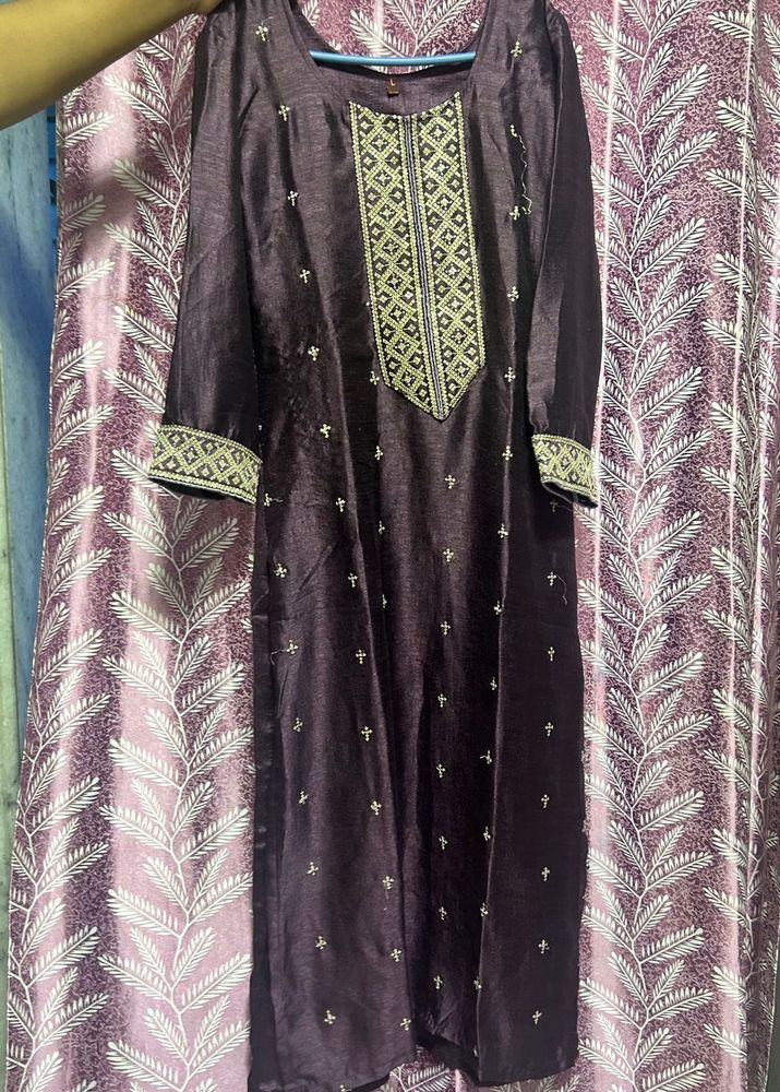 Elegant Purple Embroidered Kurti