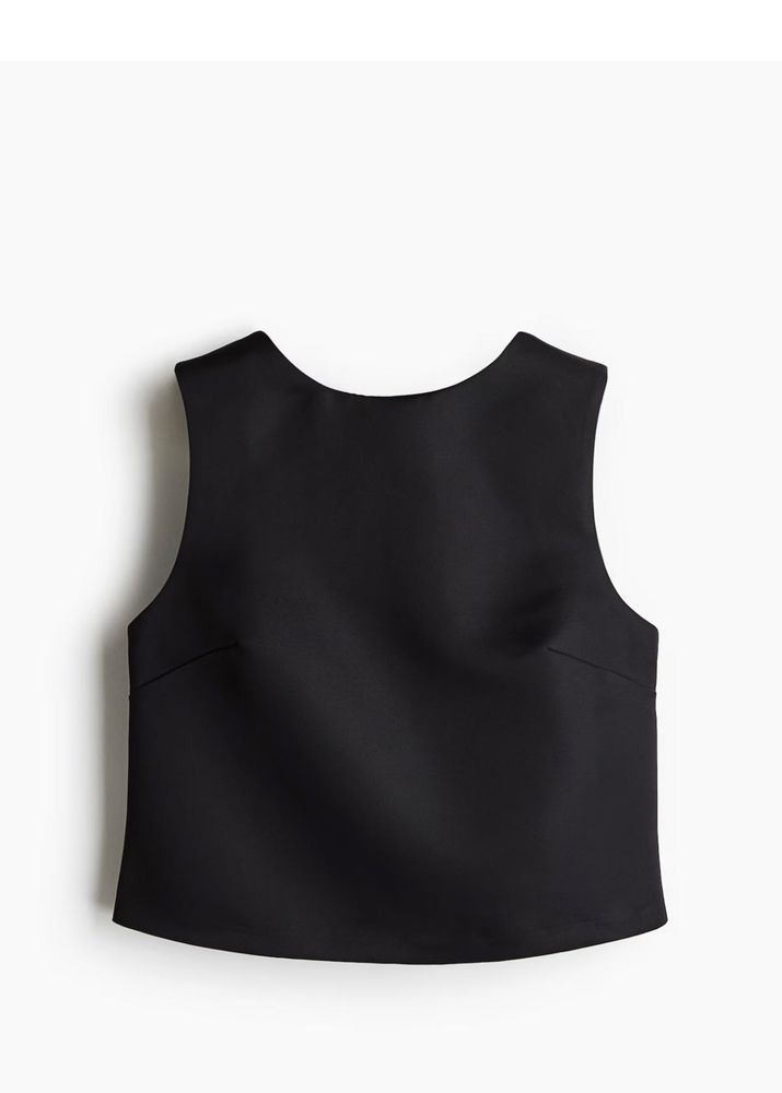 Chic Black Sleeveless Top