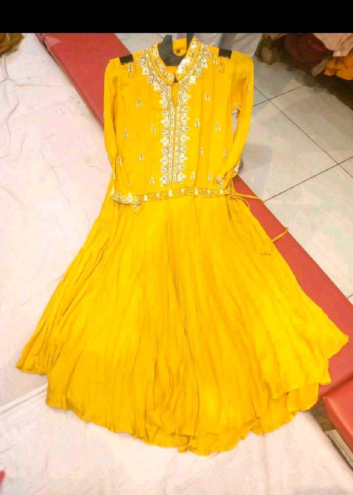 Elegant Yellow Kurta Set