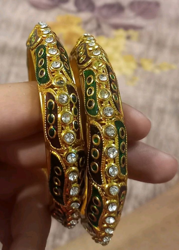 Women Metal Alloy Bangles Size 2.6