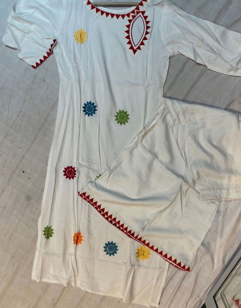 White Embroidered Kurti Set
