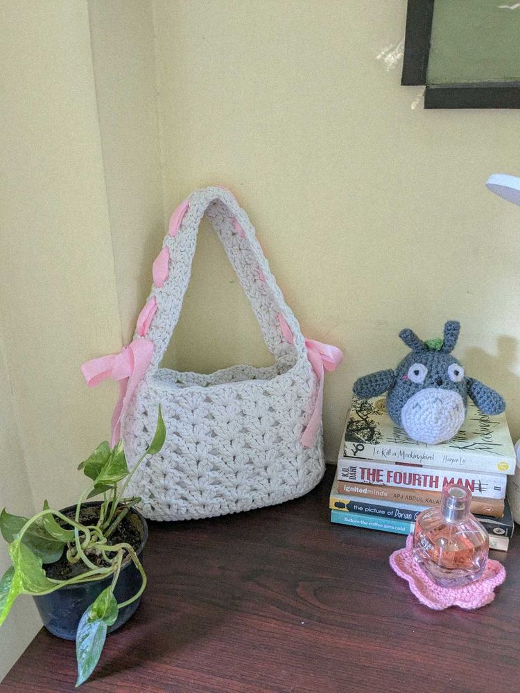 Crochet Handbag with Ribbon