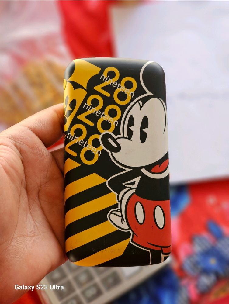 Reconnect (DisneyMickeyMouse) 10000mAh PowerBank.