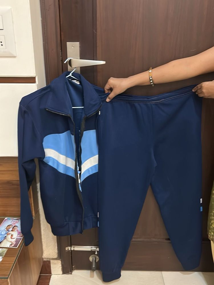 men track suit