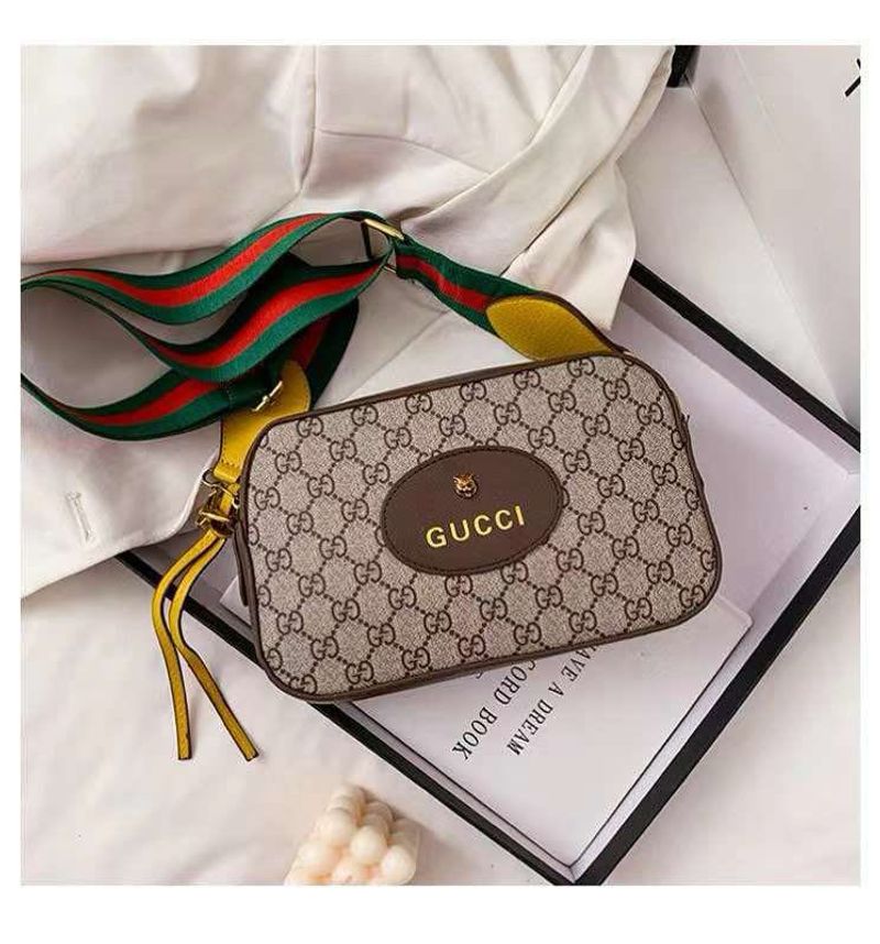 GUESS - Crossbody