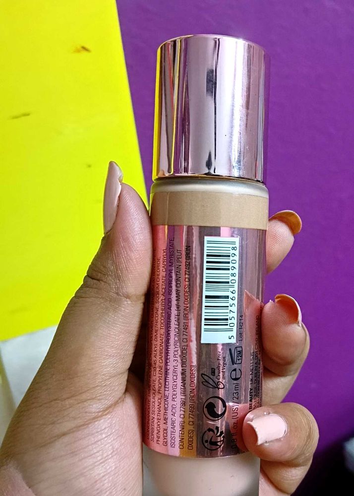 Makeup Revolution Foundation