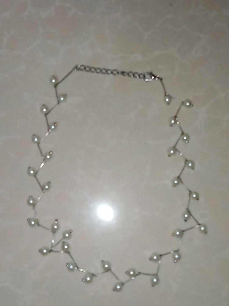 Elegant Pearl Strand Necklace