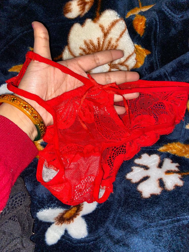 Designer Net Red Brief