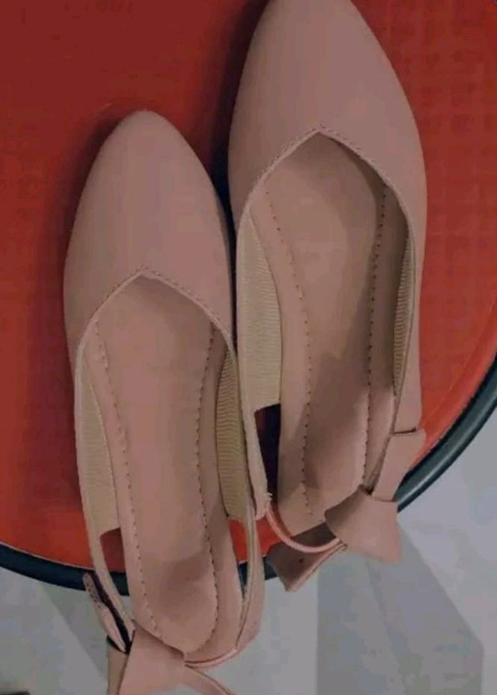 Women&#39;s Peach Belly Footwear