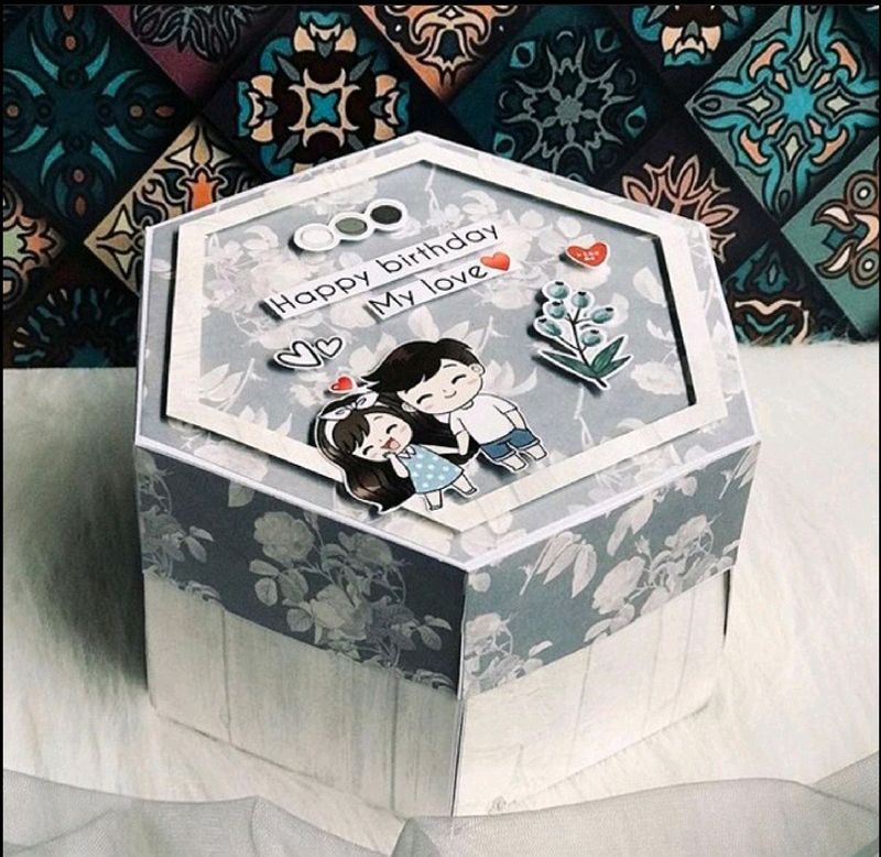 Customized Hexagonal Explosion Box