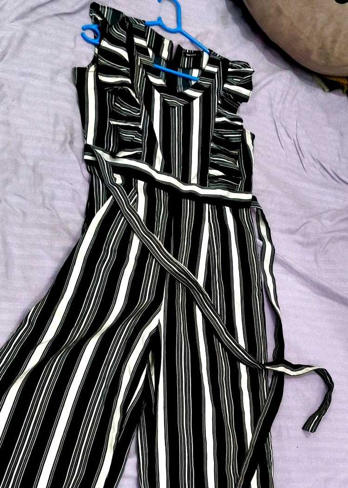 Black And White Striped Jumpsuit 🖤🤍