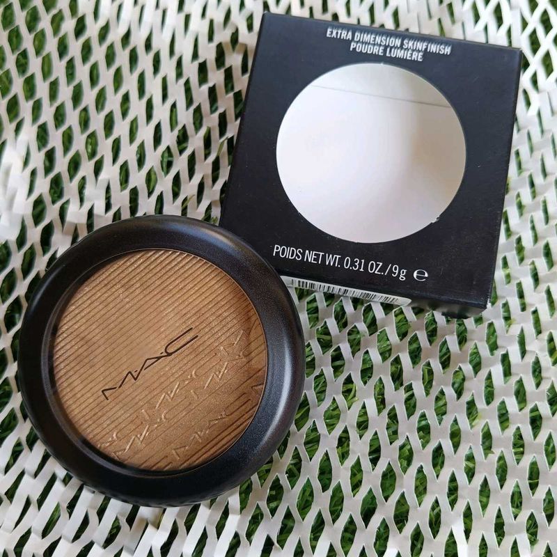 MAC Extra Dimension Skinfinish
