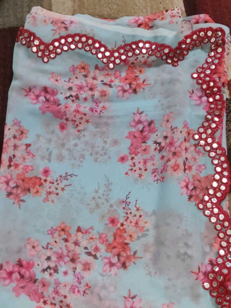 Floral Print Saree With Blouse Mirror Design