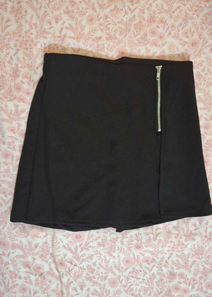 Black Mini Skort with Zipper Detail