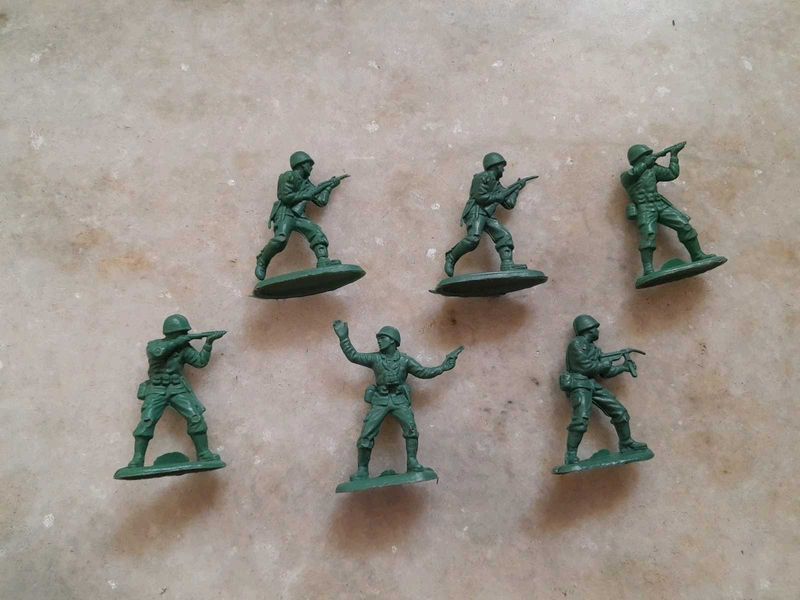 Vintage Green Army Men Figures