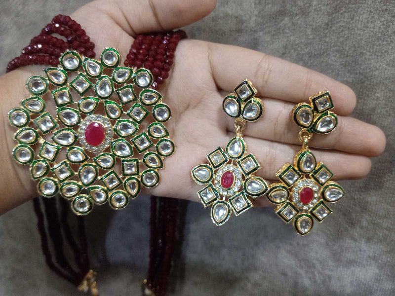 Elegant Kundan Jewelry Set