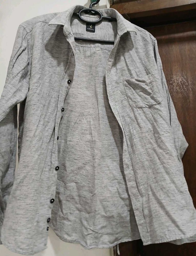 Van Heusen Grey Long Sleeve Button-Down Shirt