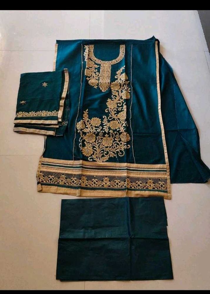 Elegant Green &amp; Gold Salwar Suit
