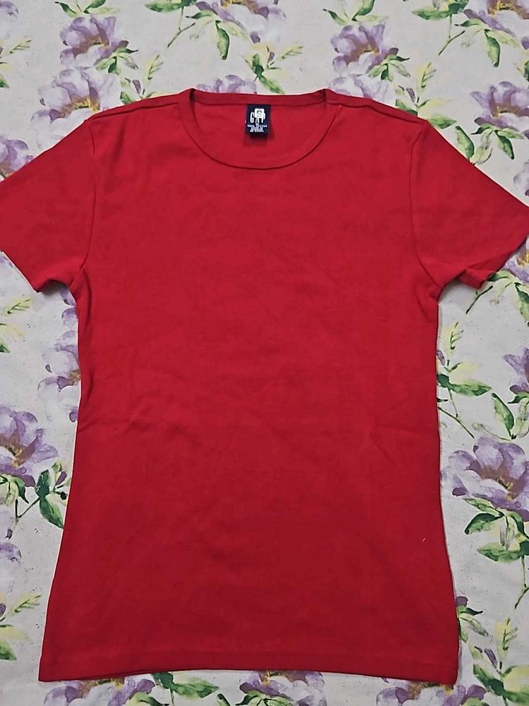 Gap Tshirt