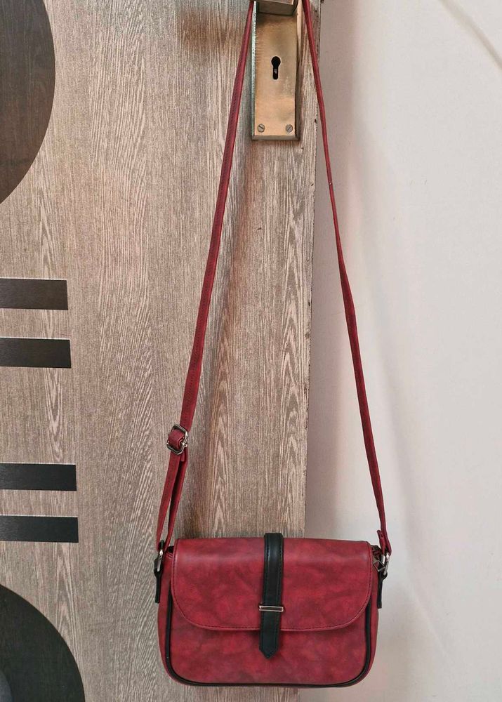 Leather Sling Bag🤩