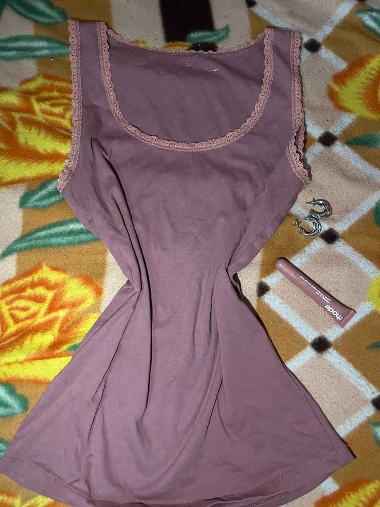 Mauve Tank Top with Lace Trim