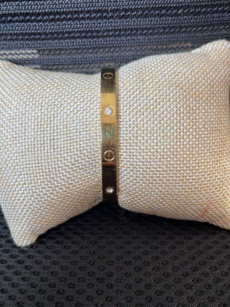 free size Gold-tone Bangle with Gemstones