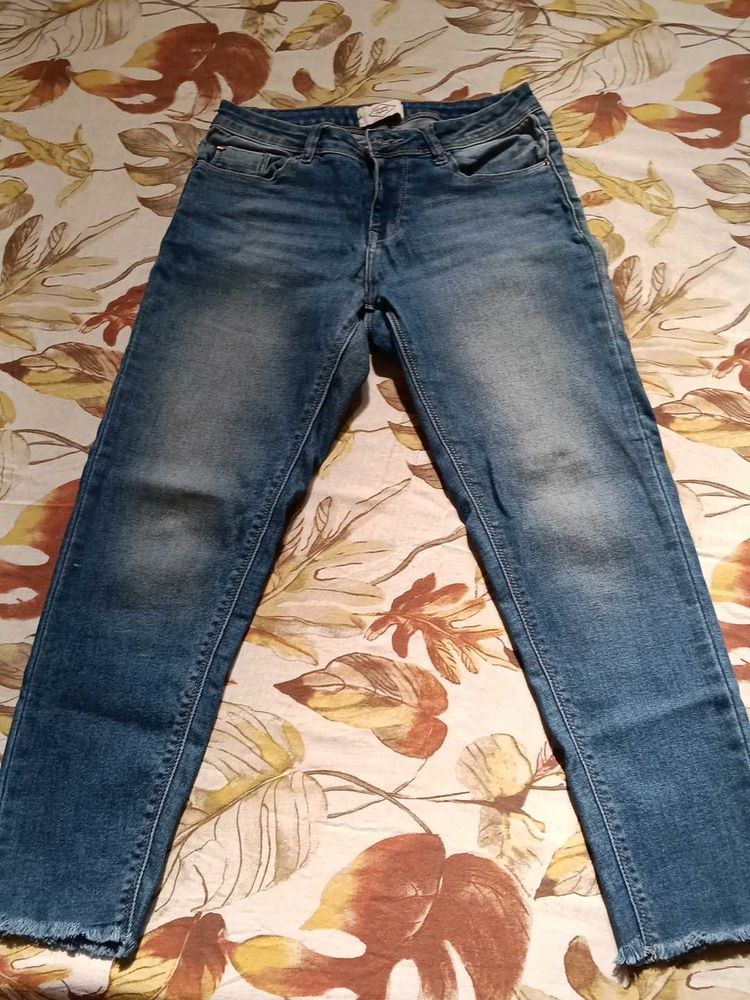 Stylish Blue Denim Jeans