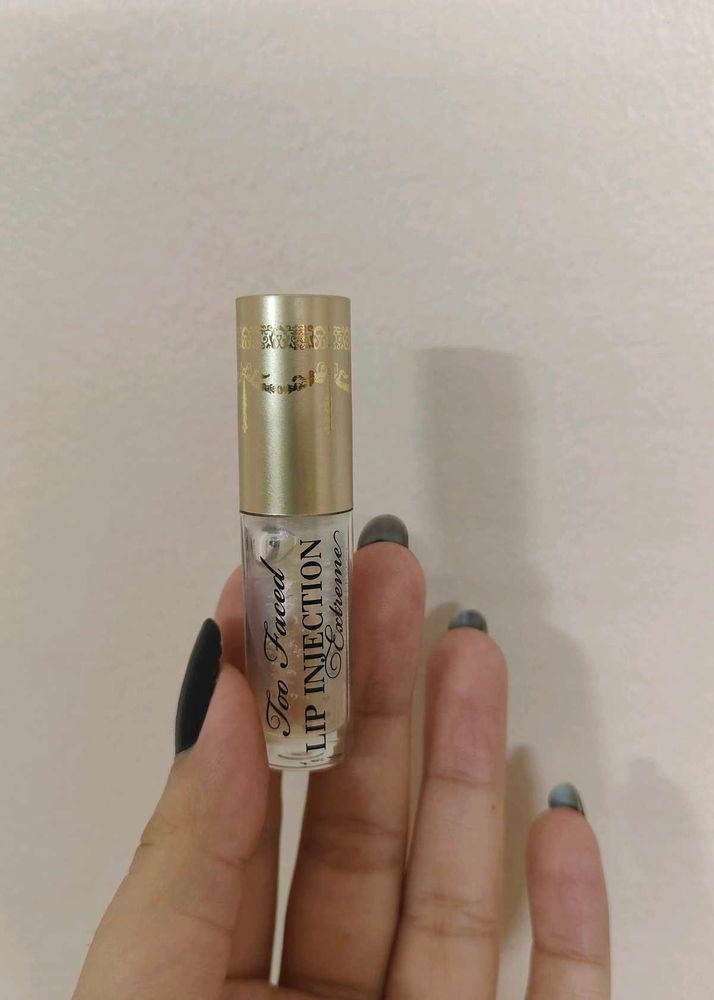 Too Faced Lip Injection Extreme