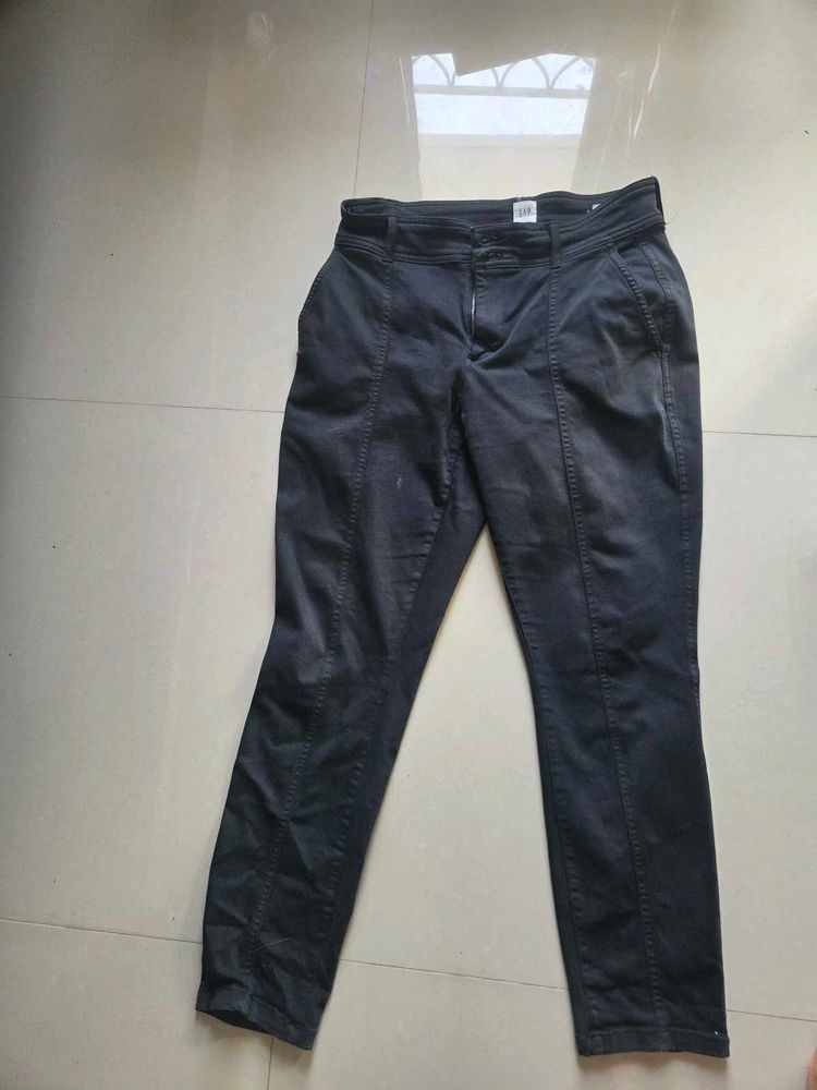 GAP Woman&#39;s Black Jeans