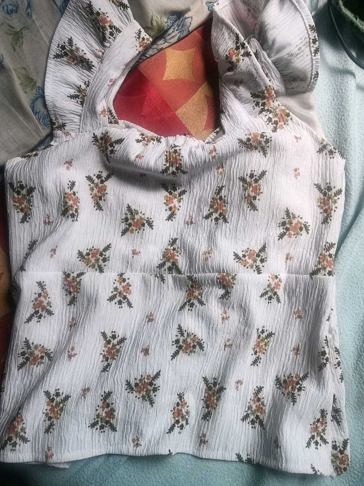 Floral Flutter Sleeve Top