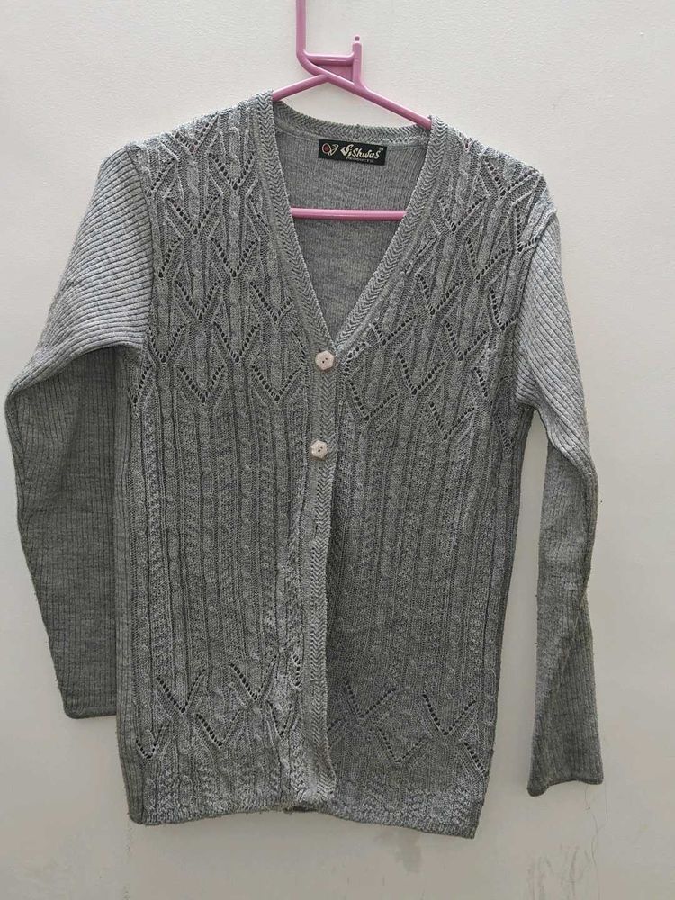 Heavy Winter Grey Woman Cardigan