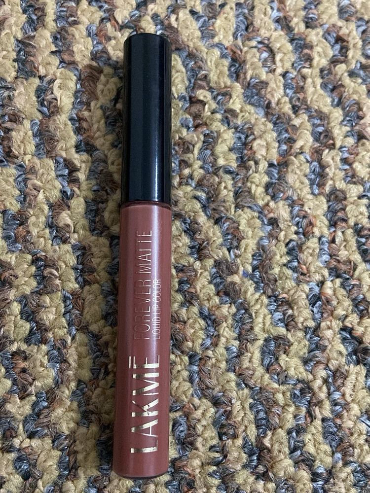 Lakme Forever Matte Lipstick in shade nude latte