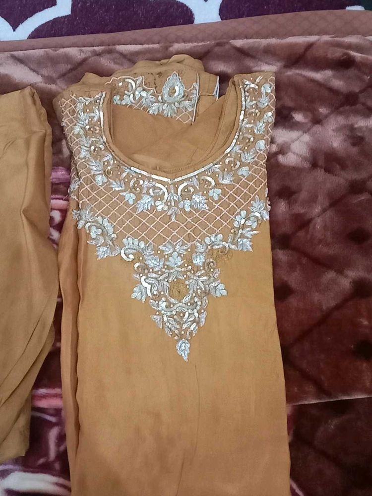 Hand Embroidery Stiched Salwar Suit