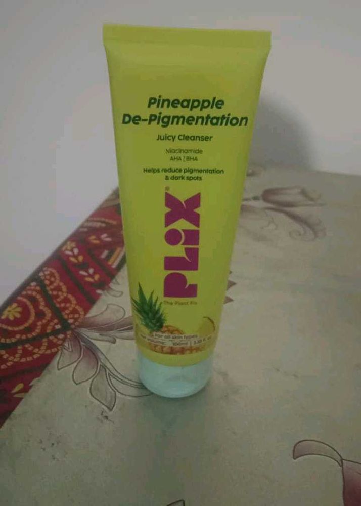 Plix Pineapply De Pigmentation Juicy Cleanser