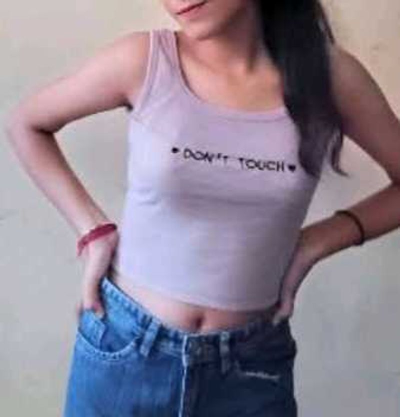 &#34;Don&#39;t Touch&#34; Graphic Tank Top