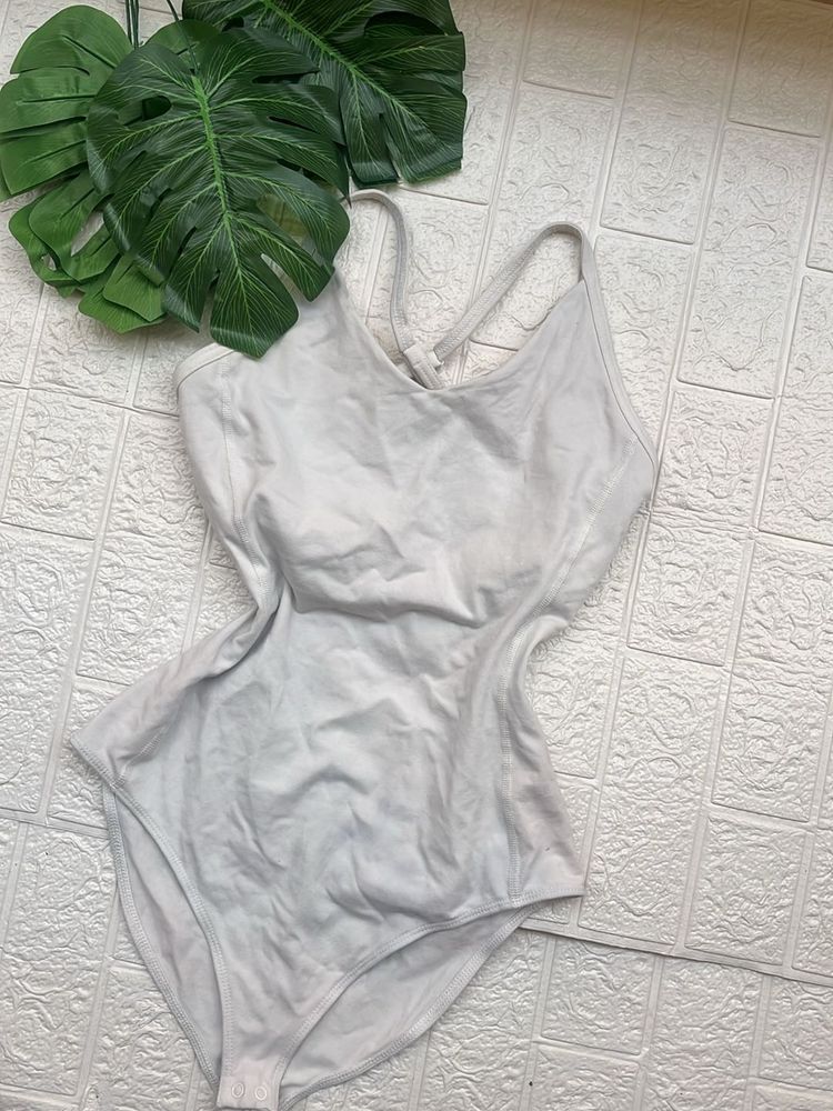 White Bodysuit🌸