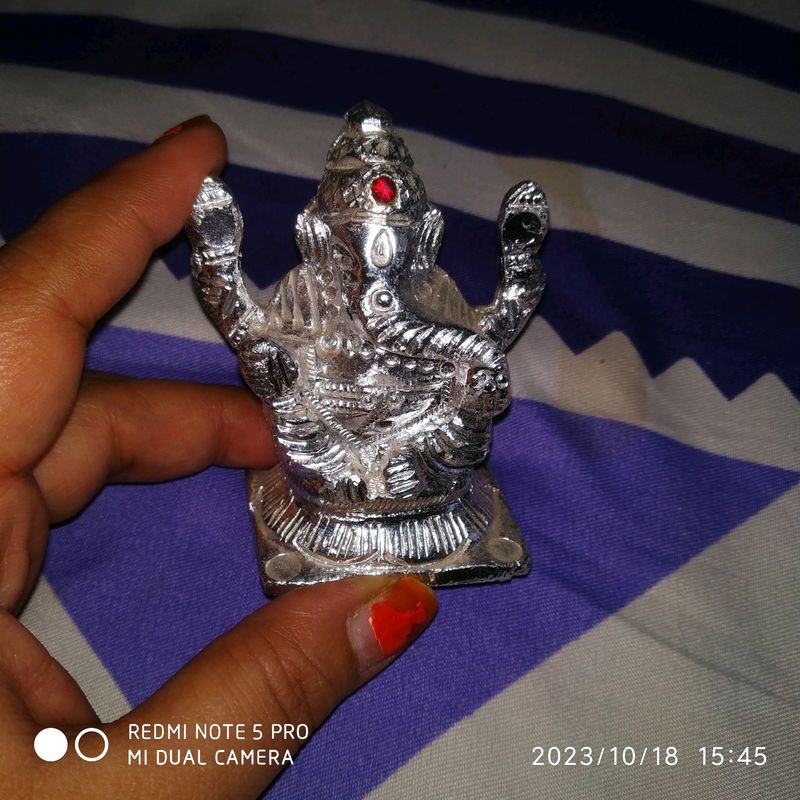 Vinayakar Idol