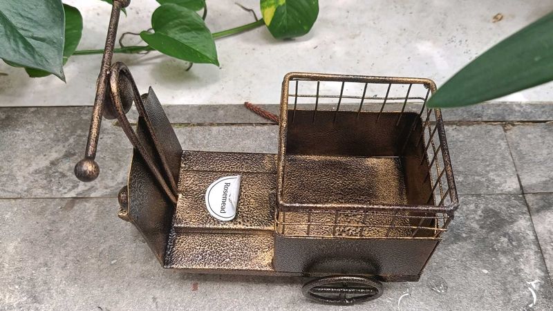 Rosemead Tricycle Planter