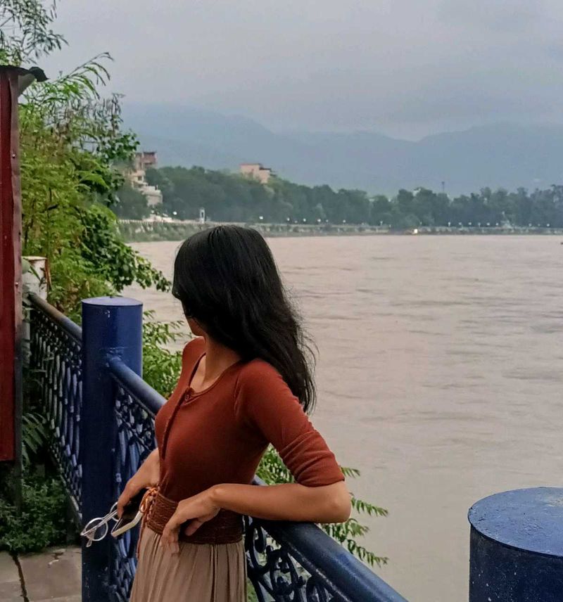 Rust Ribbed Knit Top