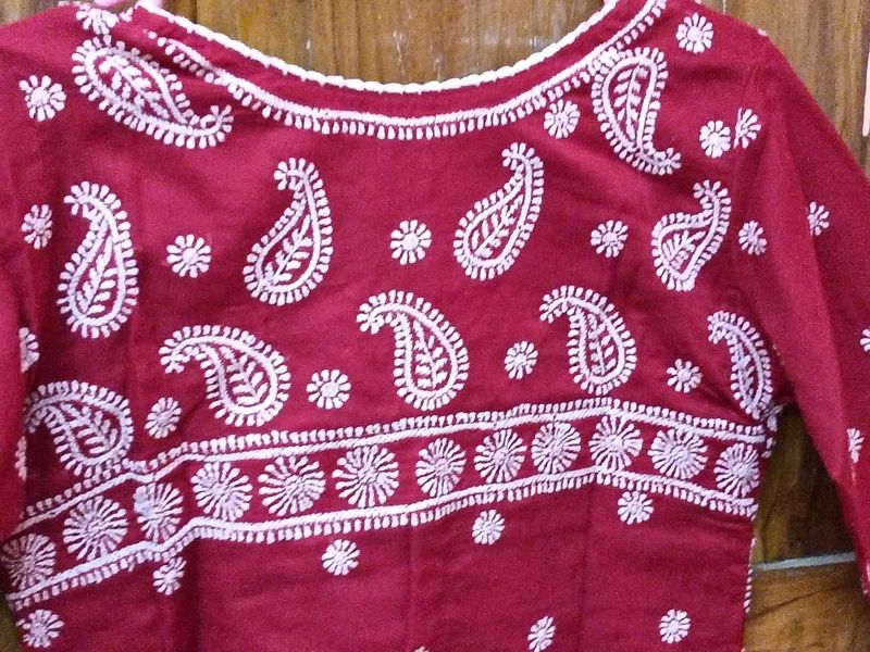 Gently Used Red &amp; White Lucknow Embroidered Kurti