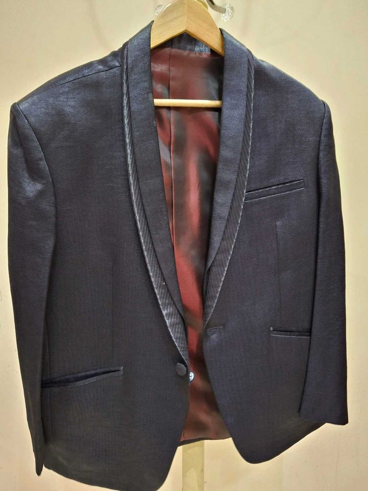 Men Formal Coat Pant With Tie