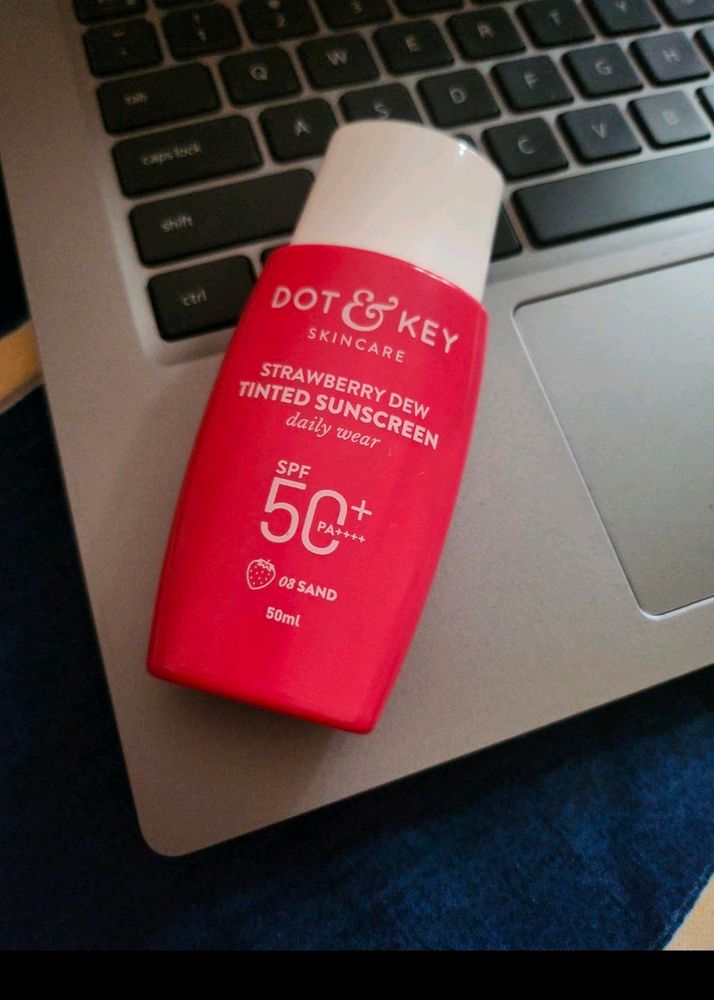 Dot &amp; Key Strawberry Dew Tinted Sunscreen SPF 50+