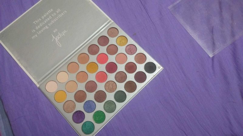 Jaclyn Hill Eyeshadow Palette