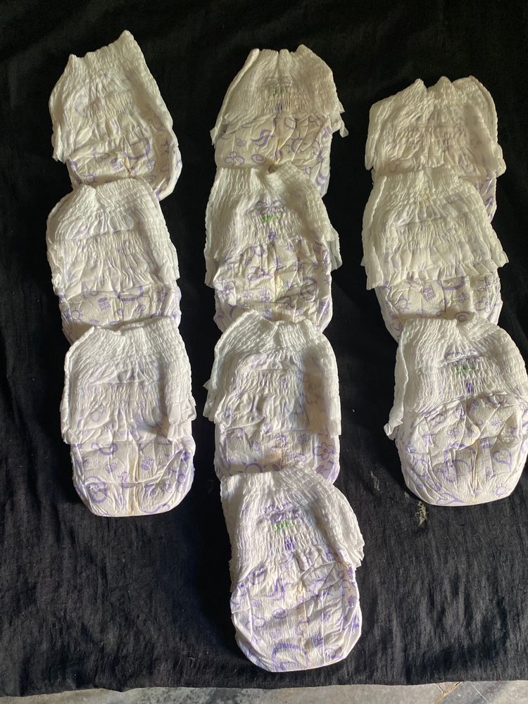 Baby Diapers H Himalaya  Medium 10 Peace