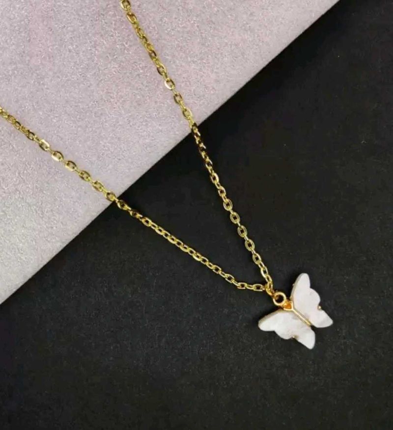 Butterfly Pendant Necklace (Gold Plated) 🤍🦋