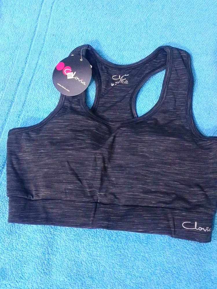 Clovia Sports Bra