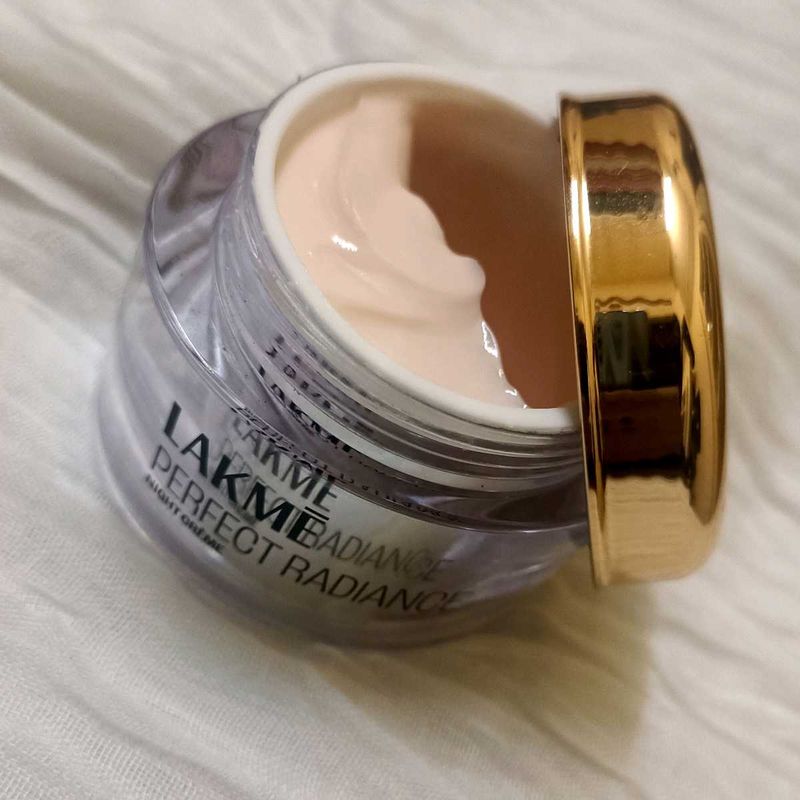 Lakme Perfect Radiance Night Creme