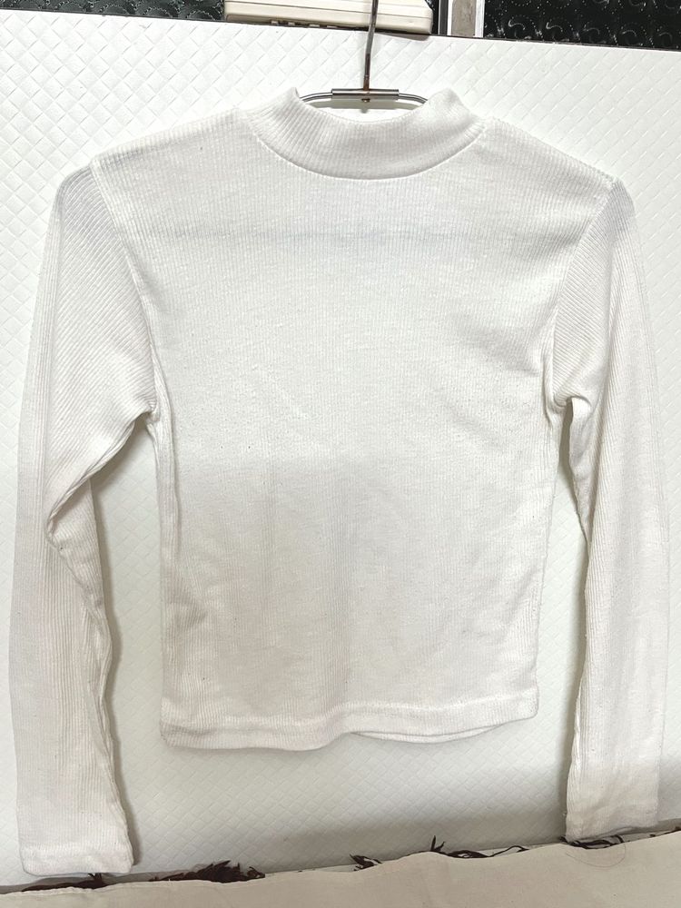 White Ribbed Turtle Neck Top