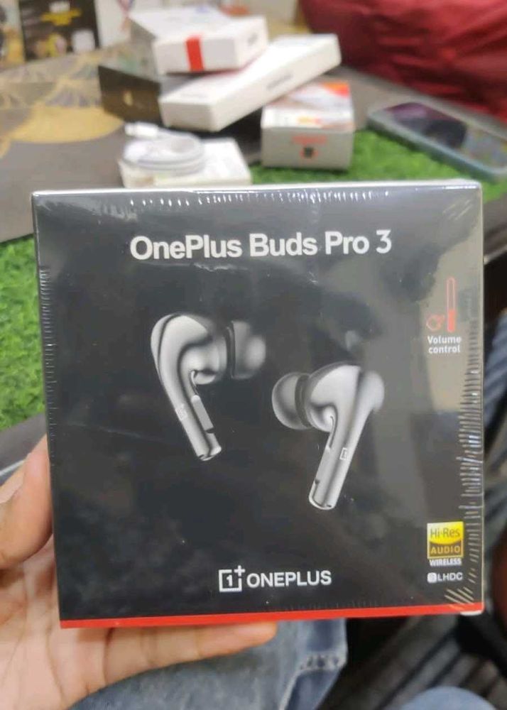 OnePlus Buds Pro 3 - Brand New