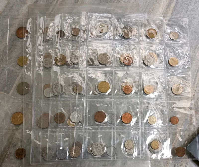 5 Sheets With 100 Coins
